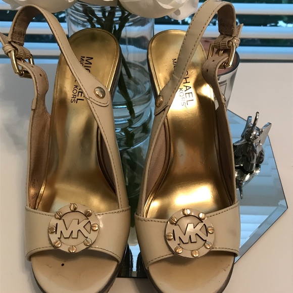Michael Kors Platform Wedges Nude Patent - Picture 2 of 8